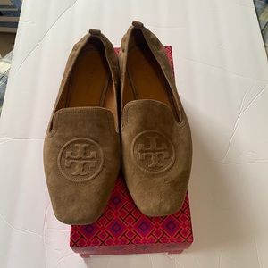 Suede light brown Tory Burch loafer size 10.5 w/ box